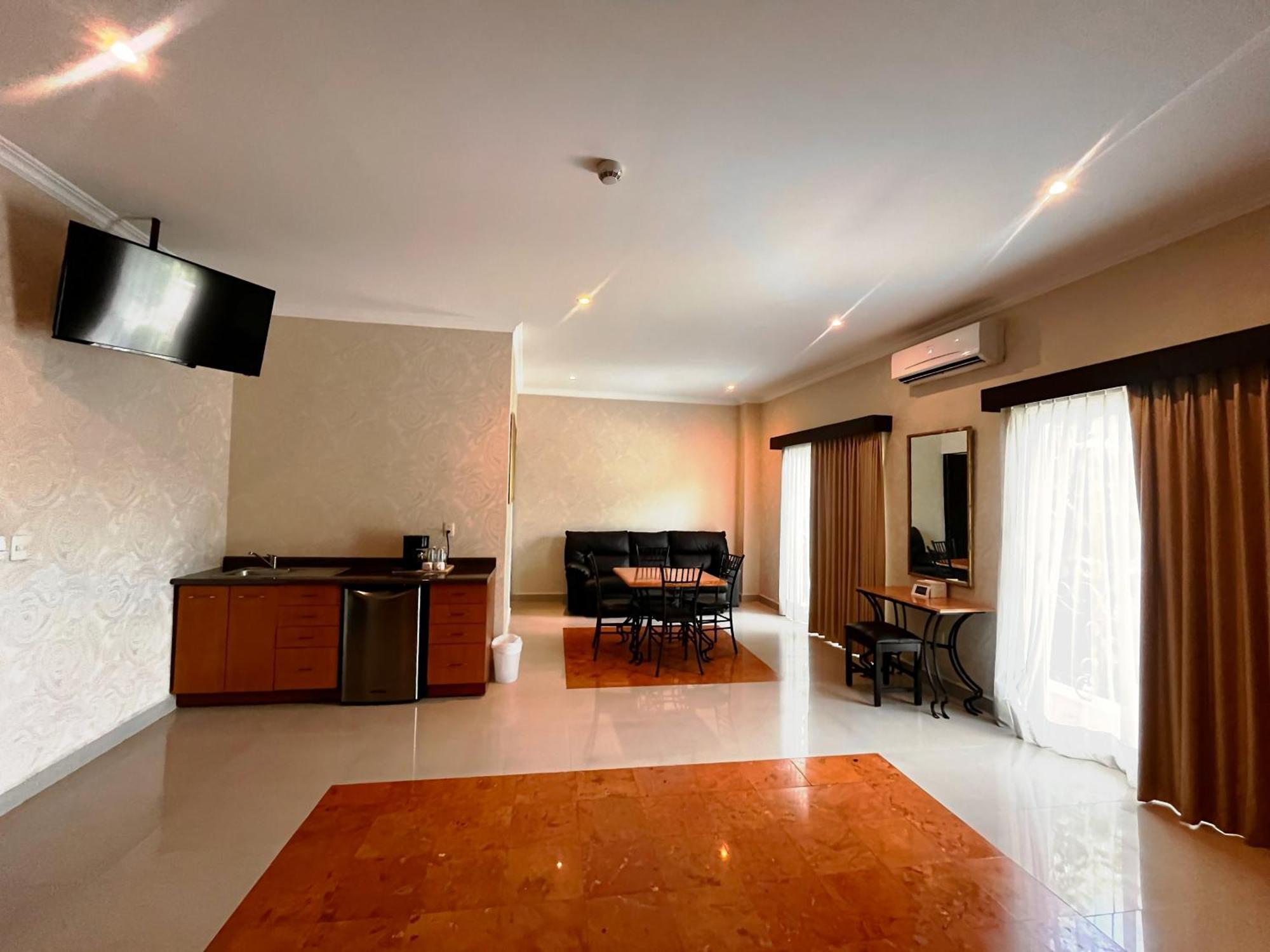 Hotel Palacio Maya メリダ エクステリア 写真