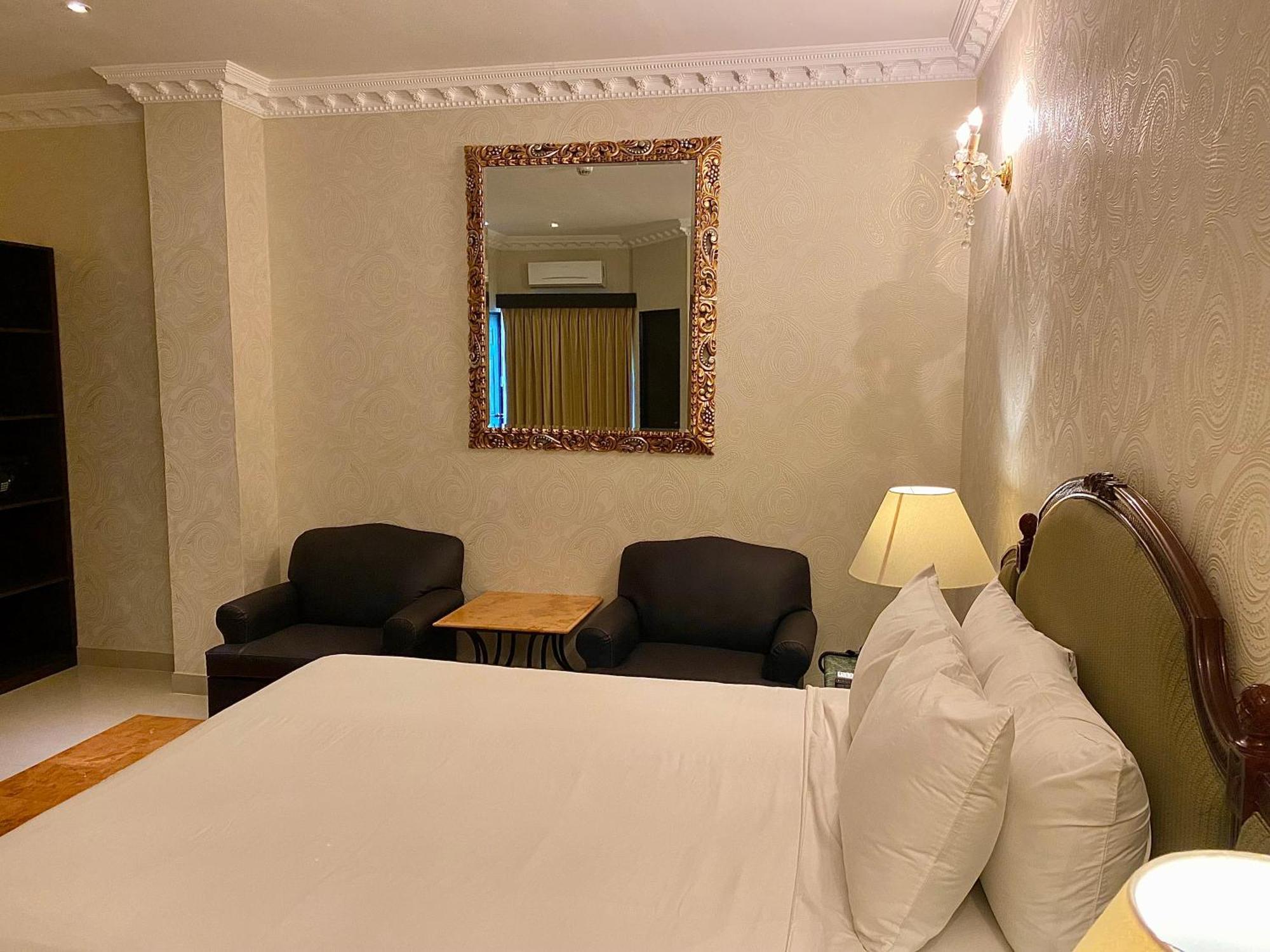 Hotel Palacio Maya メリダ エクステリア 写真